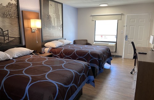 Marietta Hotel | Super 8 by Wyndham Marietta/West/Atl Area