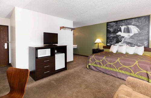 Franklin to the Fort Hotel | Super 8 by Wyndham Missoula/Brooks Street