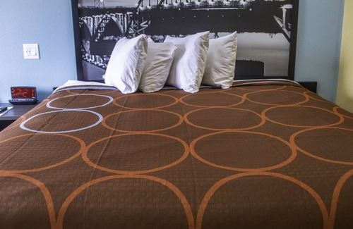 Mountain Home Hotel | Super 8 by Wyndham Mountain Home