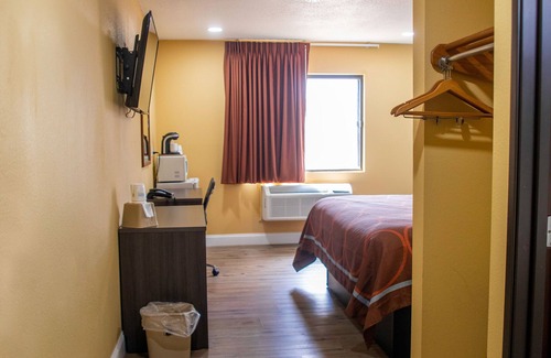 Mountain Home Hotel | Super 8 by Wyndham Mountain Home