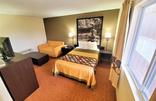 Monticello Hotel | Super 8 by Wyndham Monticello