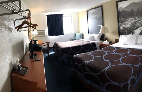 Montgomery Hotel | Super 8 by Wyndham Montgomery Maybrook