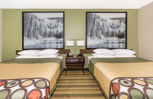 Montrose Hotel | Super 8 by Wyndham Montrose