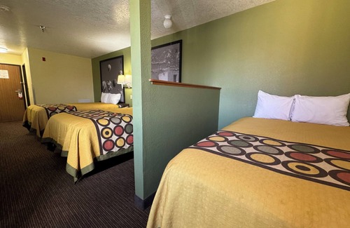 Moriarty Hotel | Super 8 by Wyndham Moriarty