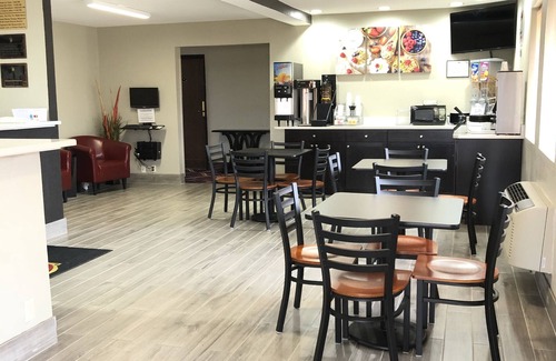 Natchitoches Hotel | Super 8 by Wyndham Natchitoches
