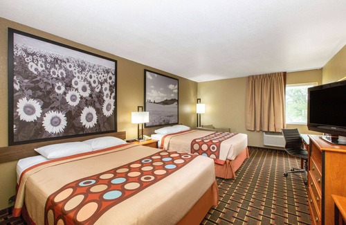 Ottawa Hotel | Super 8 by Wyndham Ottawa