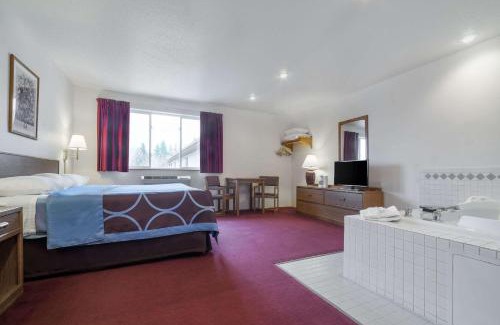 Park Rapids Hotel | Super 8 by Wyndham Park Rapids
