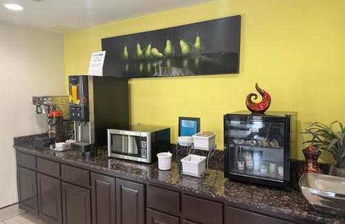 Petersburg Hotel | Super 8 by Wyndham Petersburg