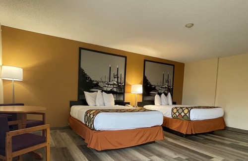 Pevely Hotel | Super 8 by Wyndham Pevely