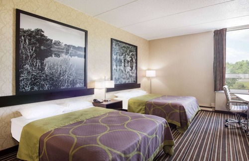 Plattsburgh Hotel | Super 8 by Wyndham Plattsburgh
