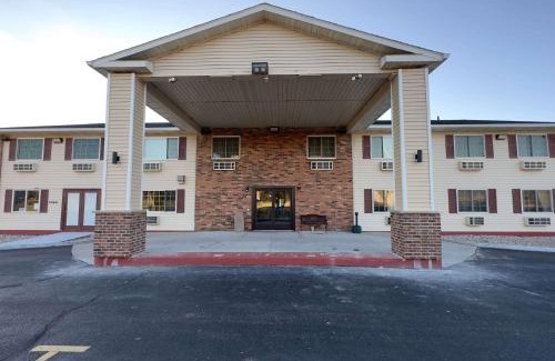 Plover Hotel | Super 8 by Wyndham Plover Stevens Point Area