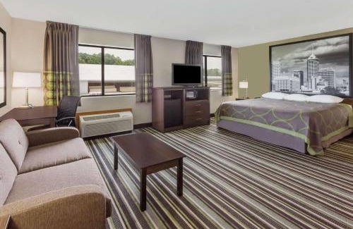 Plymouth Hotel | Super 8 by Wyndham Plymouth