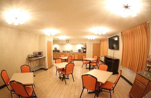Portsmouth Hotel | Super 8 by Wyndham Portsmouth