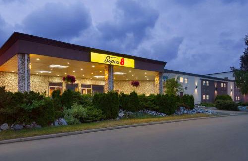 Prince George Hotel | Super 8 by Wyndham Prince George