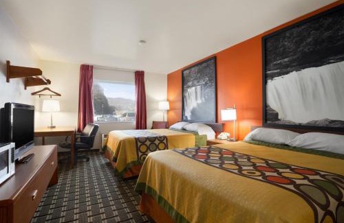Prestonsburg Hotel | Super 8 by Wyndham Prestonsburg