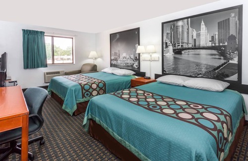 Rock Falls Hotel | Super 8 by Wyndham Rock Falls Sterling Area