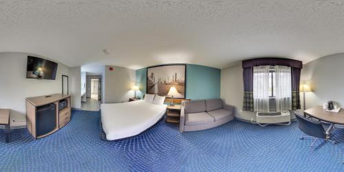 Rockford Hotel | Super 8 by Wyndham Rockford I-90 Casino District
