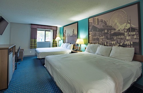 Rockford Hotel | Super 8 by Wyndham Rockford I-90/Casino District