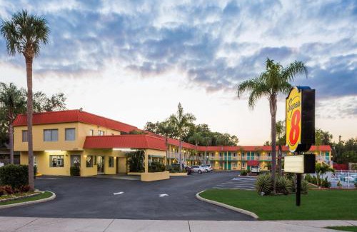 Indian Beach Sapphire Shores Hotel | Super 8 by Wyndham Sarasota Near Siesta Key