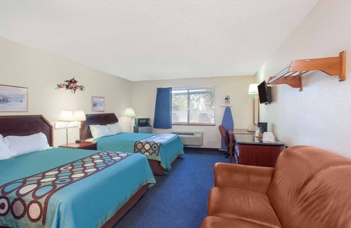 Selma Hotel | Super 8 by Wyndham Selma/Fresno Area