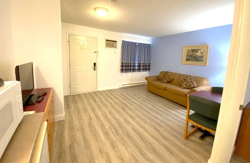 Sicamous Hotel | Super 8 by Wyndham Sicamous