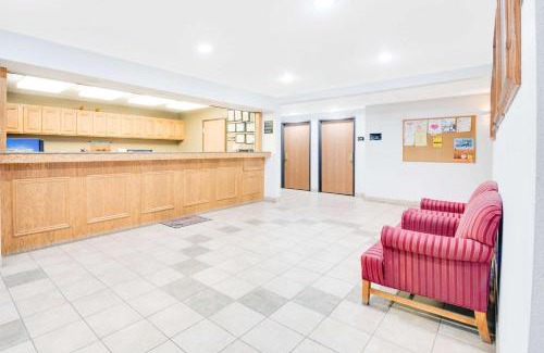 Sisseton Hotel | Super 8 by Wyndham Sisseton