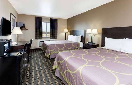 Springfield Hotel | Super 8 by Wyndham Springfield East