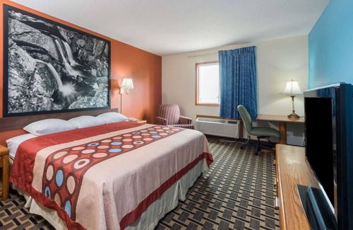 Staunton Hotel | Super 8 by Wyndham Staunton