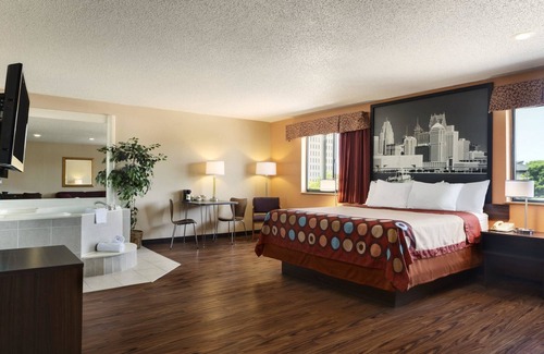 Taylor Hotel | Super 8 by Wyndham Taylor/Detroit Area