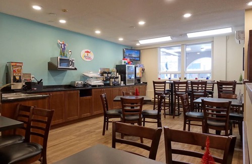 Thunder Bay Hotel | Super 8 by Wyndham Thunder Bay
