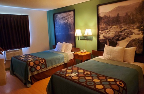 North Lake George Hotel | Super 8 by Wyndham Ticonderoga