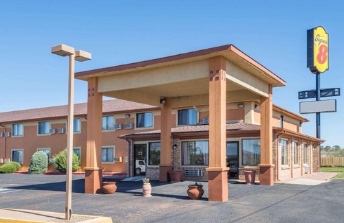 Tucumcari Hotel | Super 8 by Wyndham Tucumcari