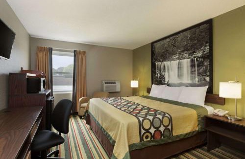 Tuscola Hotel | Super 8 by Wyndham Tuscola