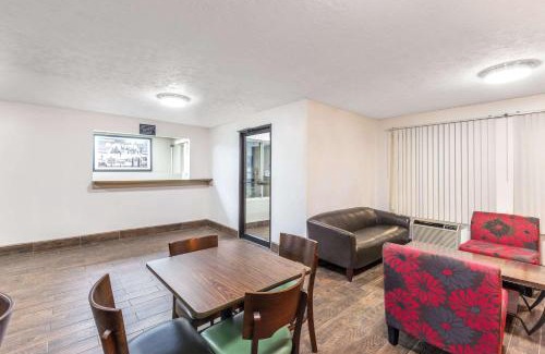 North Sioux City Hotel | Super 8 by Wyndham North Sioux City