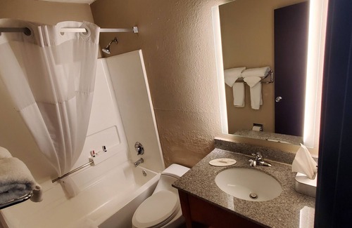 Sterling Heights Hotel | Super 8 by Wyndham Sterling Heights/Detroit Area