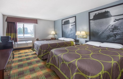 Sweet Springs Hotel | Super 8 by Wyndham Sweet Springs