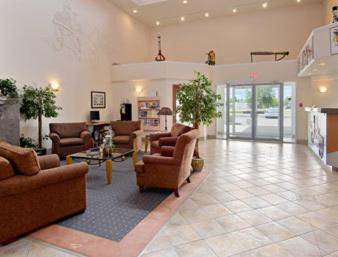 County of Vermilion River Hotel | Super 8 by Wyndham Vermilion AB