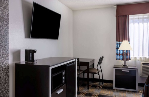 Villa Rica Hotel | Super 8 by Wyndham Villa Rica