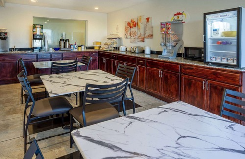 Villa Rica Hotel | Super 8 by Wyndham Villa Rica