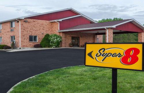 Watseka Hotel | Super 8 by Wyndham Watseka