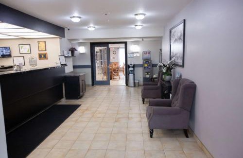 Whitecourt Hotel | Super 8 by Wyndham Whitecourt