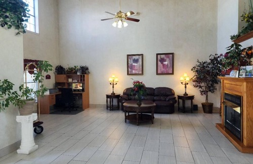 White Hall Hotel | Super 8 by Wyndham White Hall