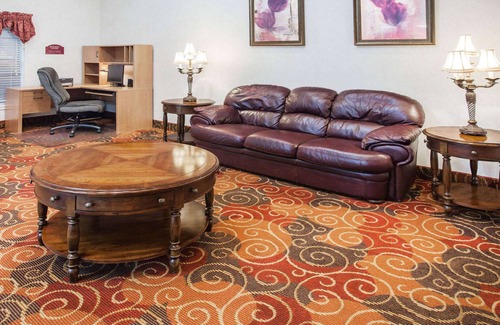White Hall Hotel | Super 8 by Wyndham White Hall
