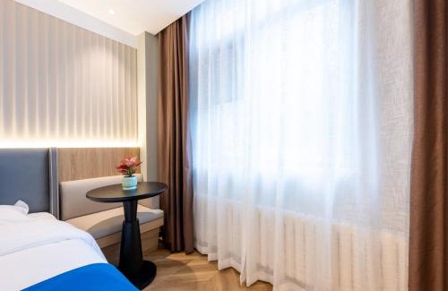 Chaoyang Hotel | Super 8 Select Hotel, Beijing Chaoyang High-speed Railway Station Shifoying Subway Station