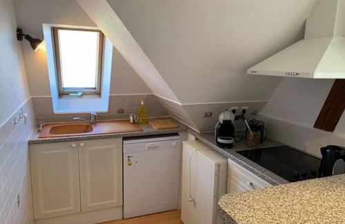 Barr Apartment | Super Appartement Avec Balcon Rénové en 2022