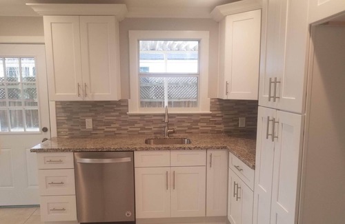 Jefferson House | SUPER BOWL SPECIAL 7.5 miles from the superdome Charming 3-bedroom 1 bath house