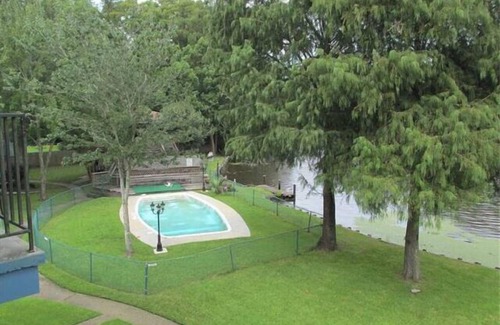 Slidell Condo | Super Bowl Weekend 2025nScenic Top Floor 3 Bed 2 Bath Condo Easy to New Orleans