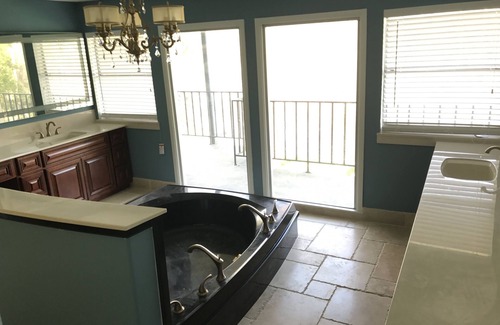 Slidell Condo | Super Bowl Weekend 2025nScenic Top Floor 3 Bed 2 Bath Condo Easy to New Orleans