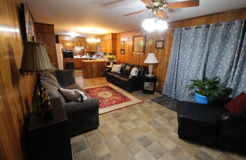 Gracewood House | Super Clean 3 Bedroom House near Masters Golf Tournament.