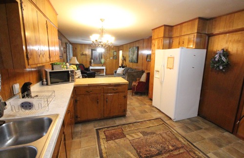 Gracewood House | Super Clean 3 Bedroom House near Masters Golf Tournament.